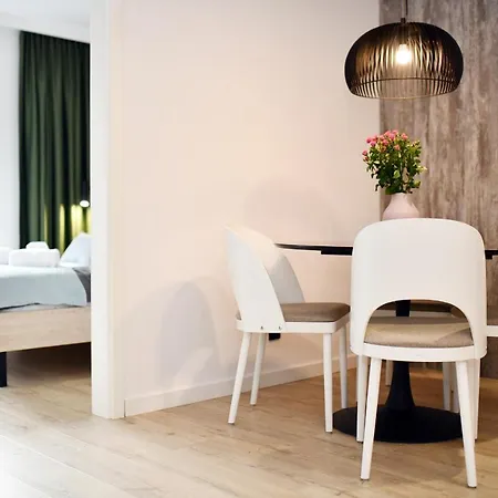 Apartman Navigator Spa-baseny-nadmorskie Tarasy *